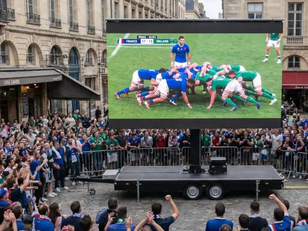 Fan Zone Mobile Football