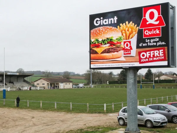 Publicité Grand Format Façade